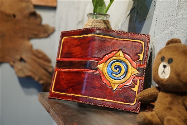 国人炉石玩家完全手工打造 经典卡包护照本