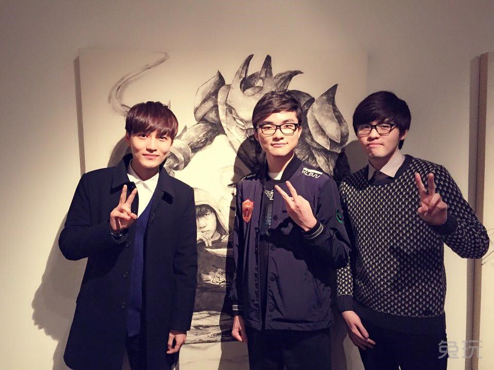 英雄美女的诗句是_特战英雄美女的内裤