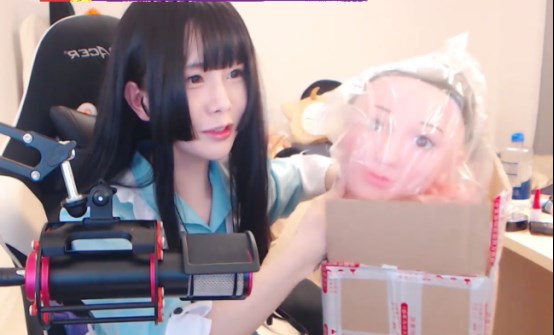 轩墨宝宝收到的粉丝礼物合集，最后一个看的我老脸一红