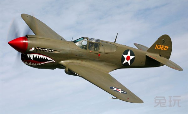 战机世界xp-40战斗机介绍 "战鹰"式战斗机(2)