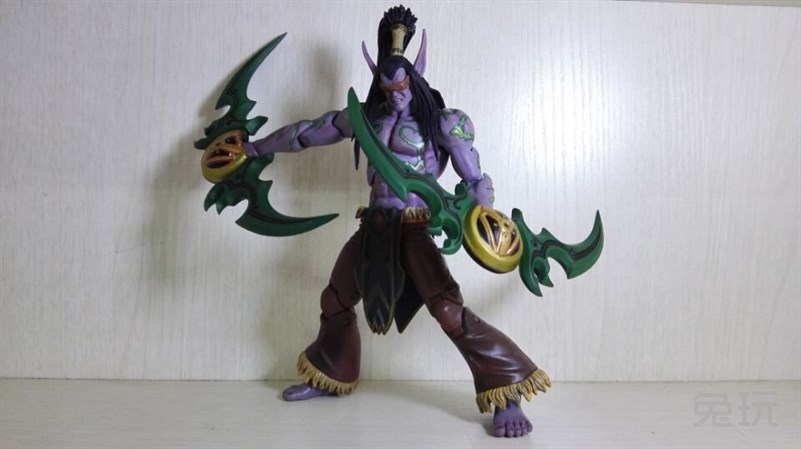 风暴英雄玩家周边分享 国产neca伊利丹手办(4)