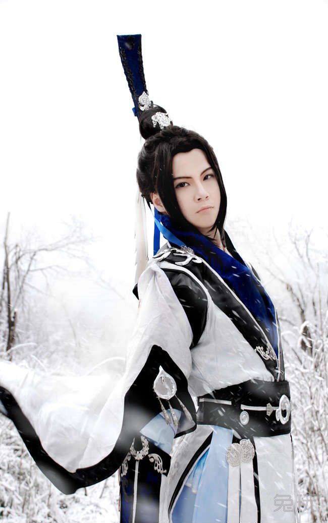 剑网3高清破军道长cos 守月满空照山雪