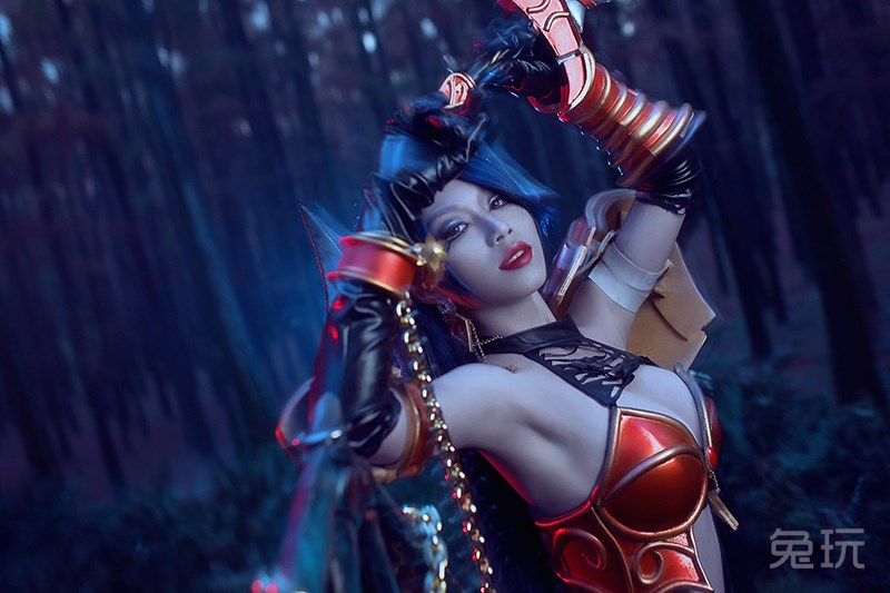 痛苦是你最好的老师 国产美艳女王cos赏(4)_兔玩网dota2