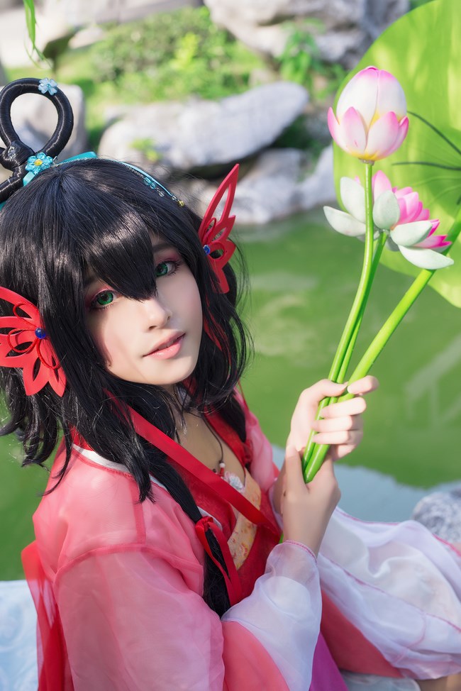 标签:                cos洛天依cn: 鹿久